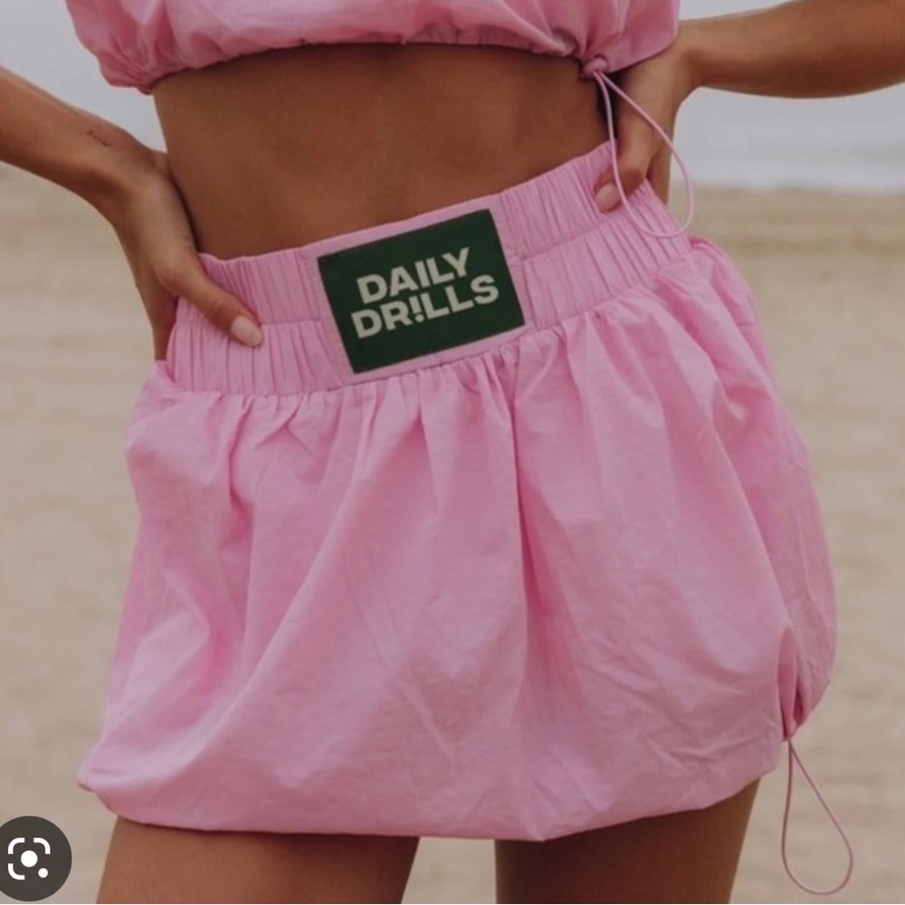 DAILY DRILLS BUBBLE SKIRT PINK 💘💘